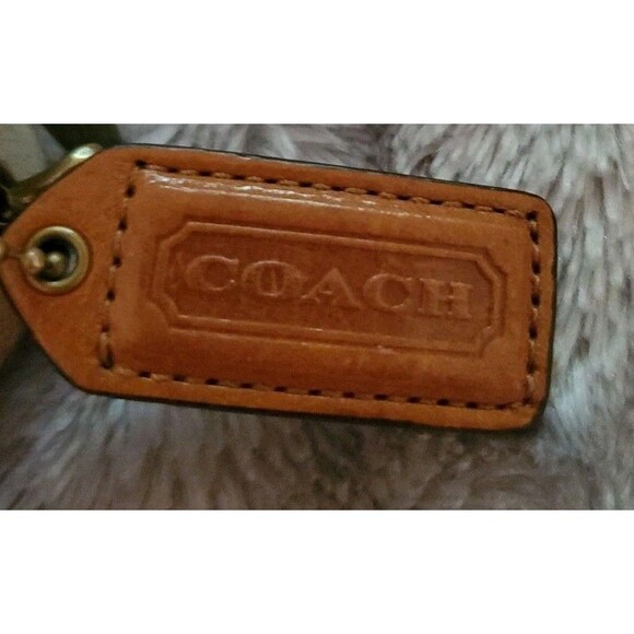 Vintage Coach 7470 Hamptons Demi Baguette Shoulder Bag Beige Suede Brown Leather - Picture 16 of 16